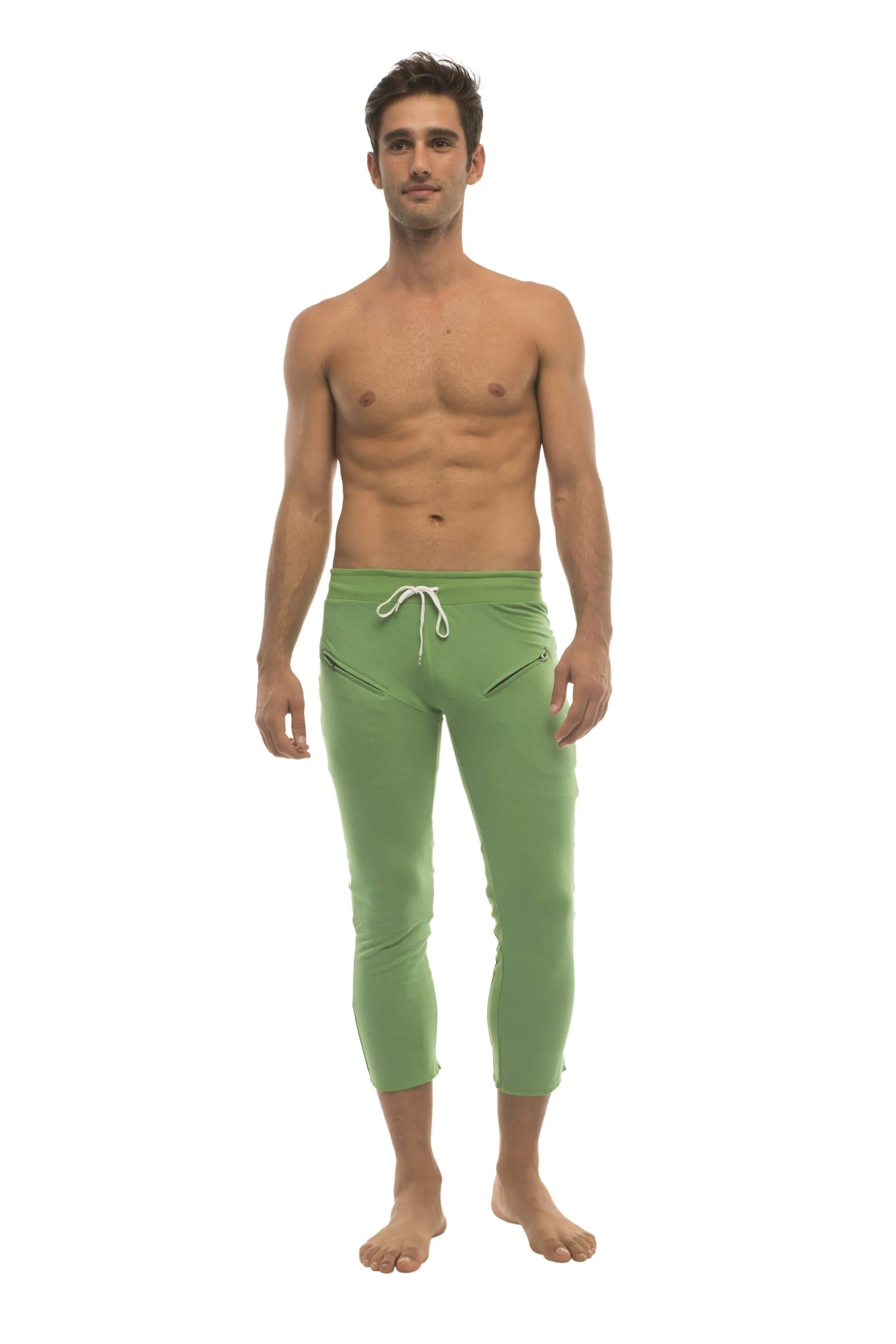 4/5 Zipper Pocket Capri Yoga Pants (Solid Bamboo Green)