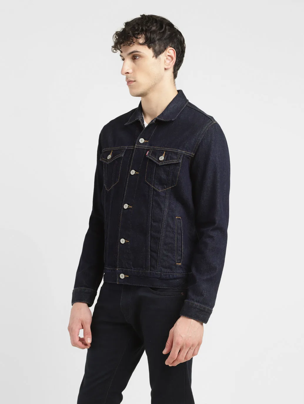 Men's Embroidered Spread Collar Denim Jacket