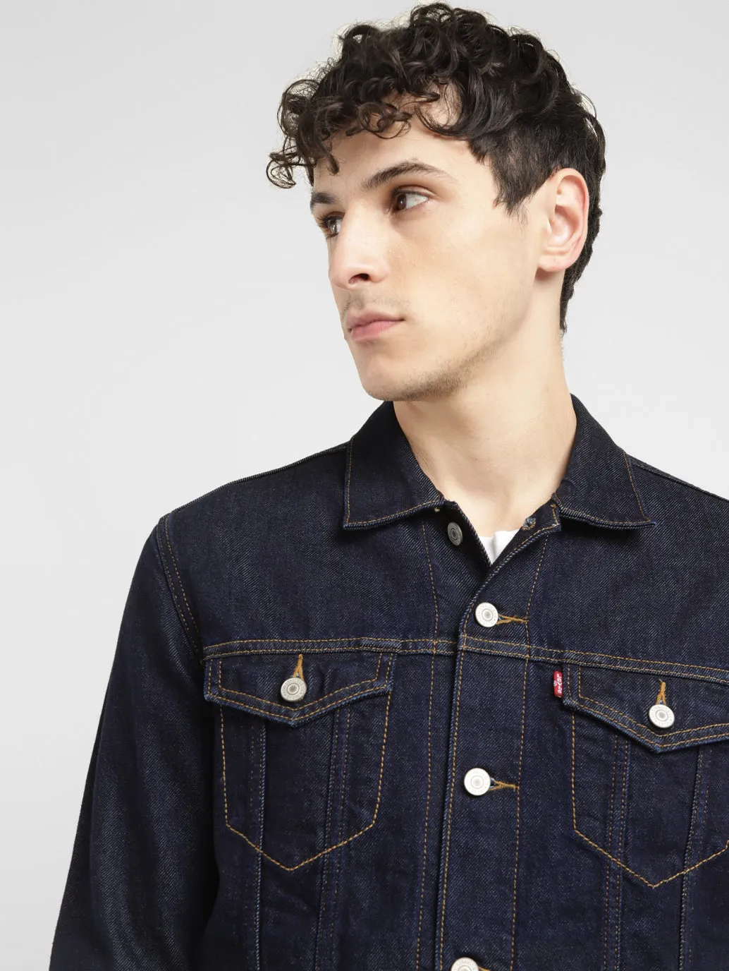 Men's Embroidered Spread Collar Denim Jacket