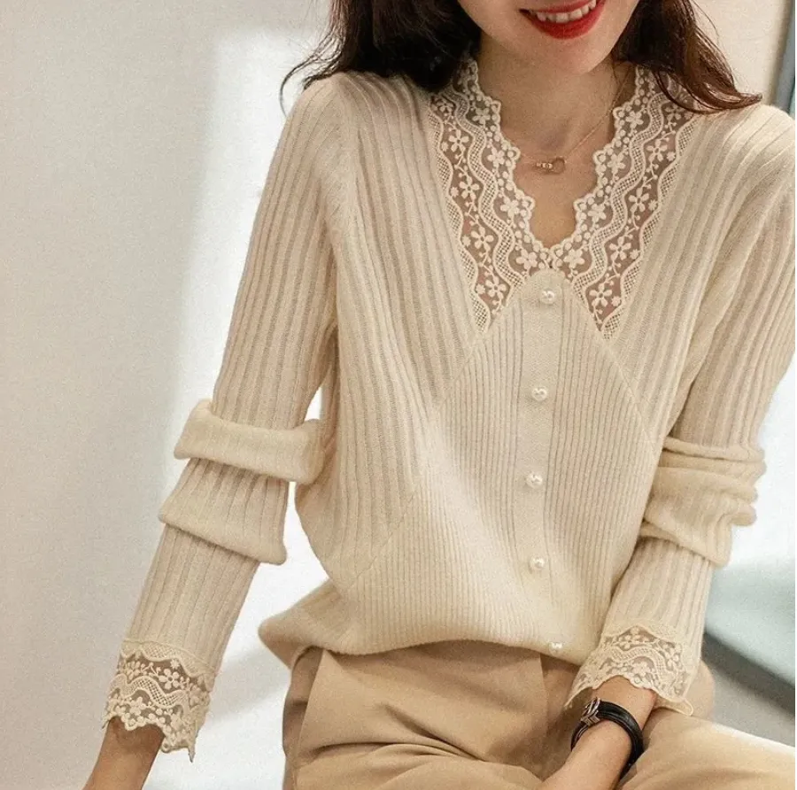 Sadie - Elegant V-Neck Sweater with Lace Trim