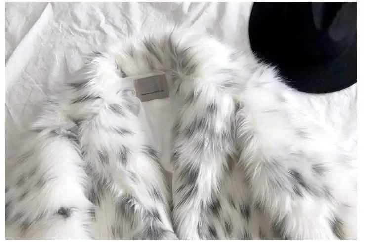 Stylish Women's Snow Leopard Print Faux Fur Winter Jacket