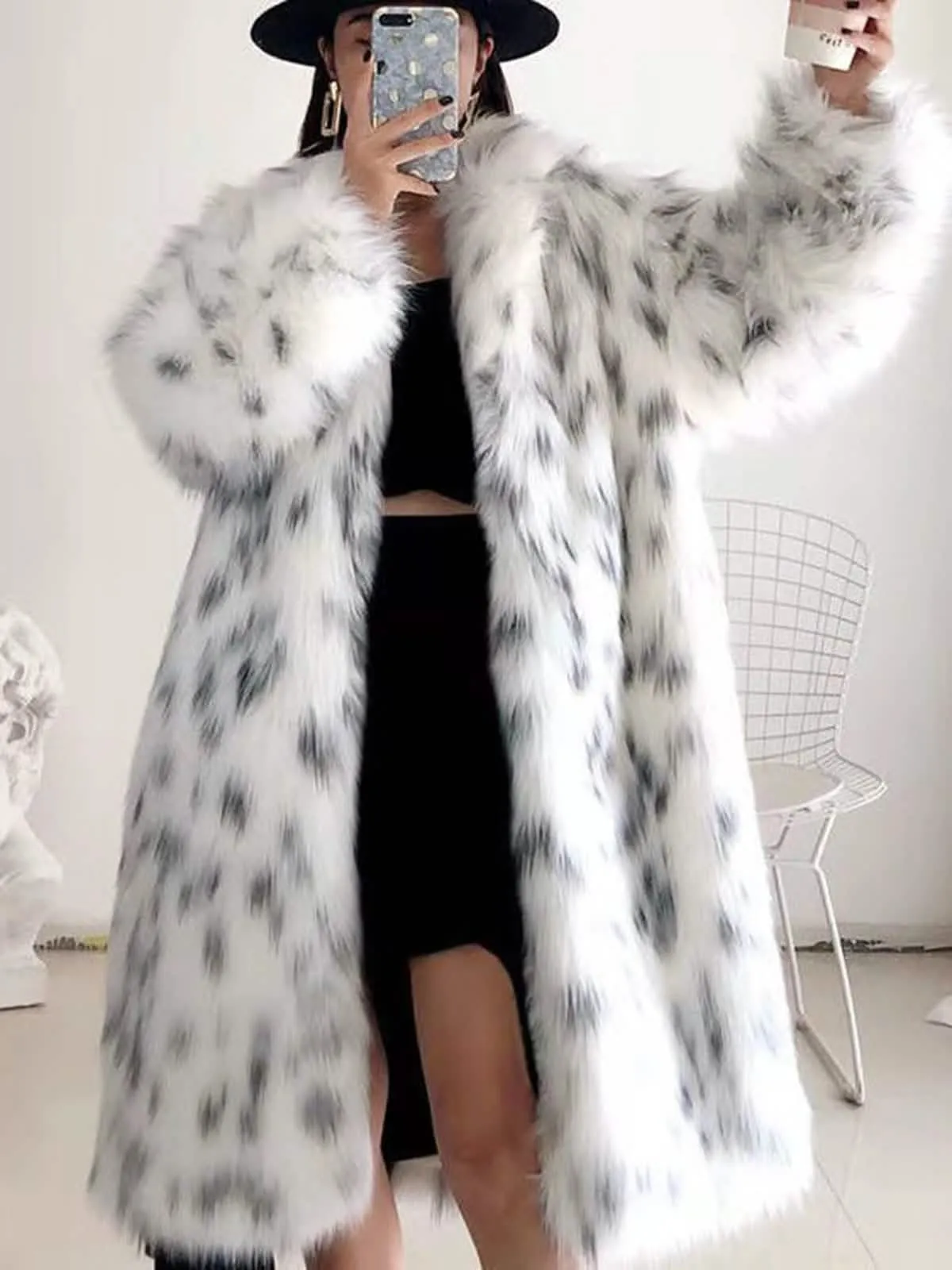 Stylish Women's Snow Leopard Print Faux Fur Winter Jacket